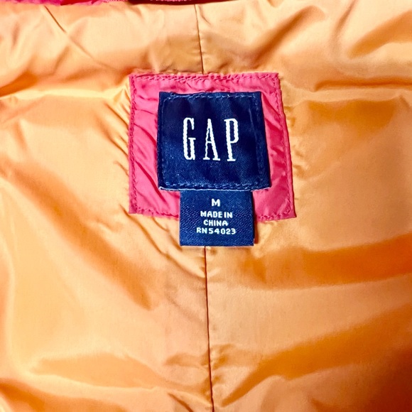 GAP Down-Filled Red Vest - Picture 13 of 16